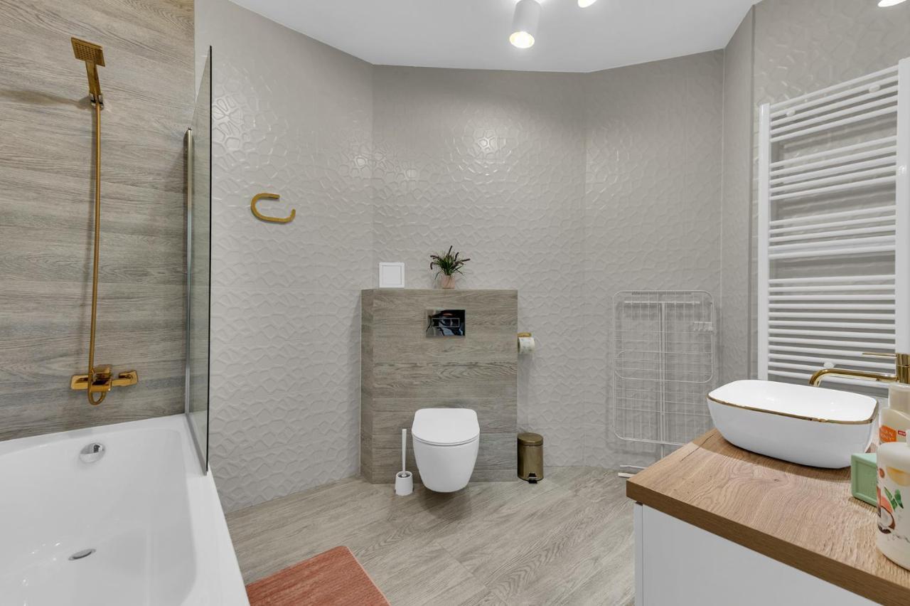 Polonia Apartment Centrum Z Miejscem Parkingowym Łódź Exteriör bild